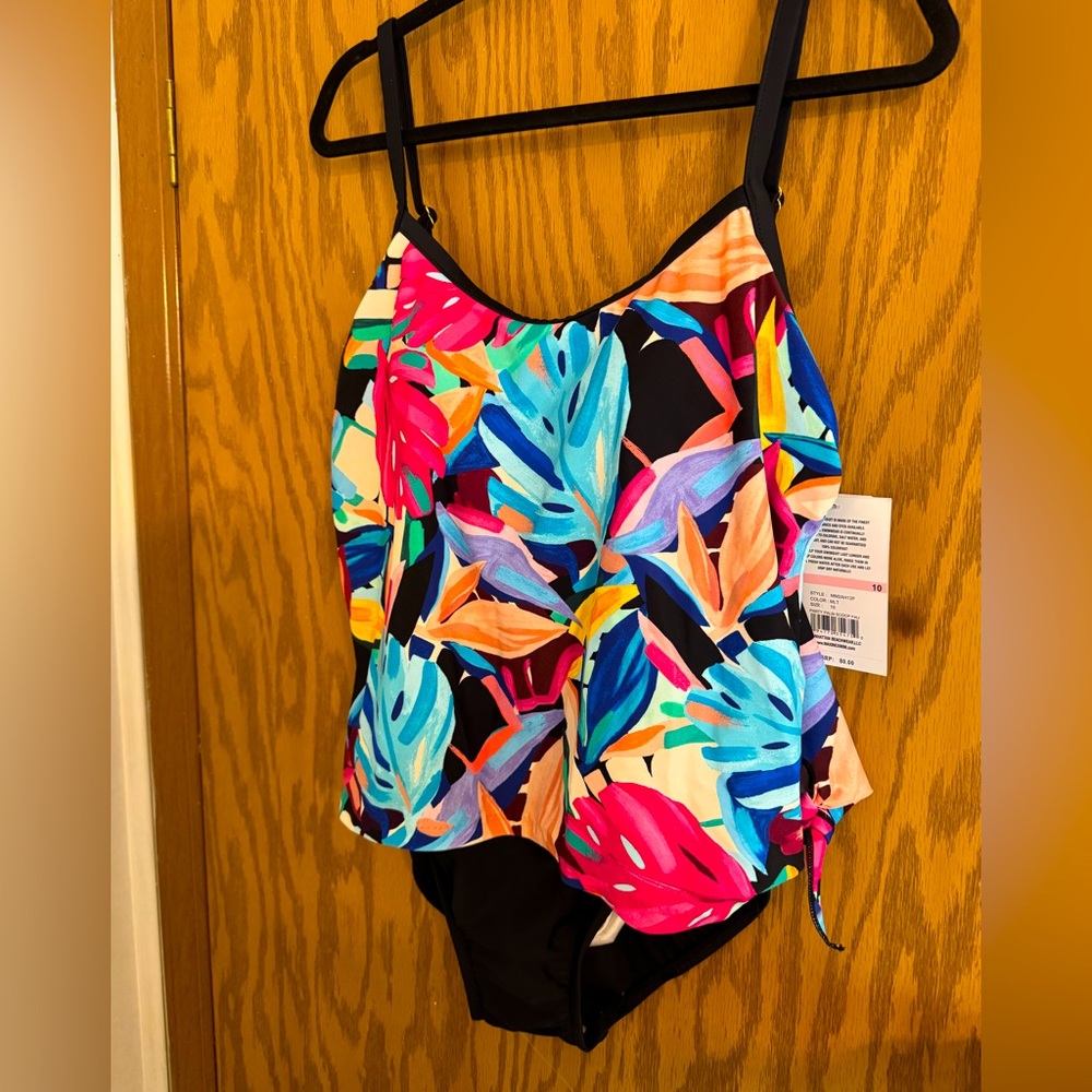 NWT Maxine of Hollywood Swimsuit Size 10. Party palm scoop fav. Beautiful Colors